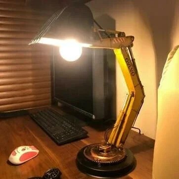 KIBTOY™ Digger Desk LED Lamp view 2