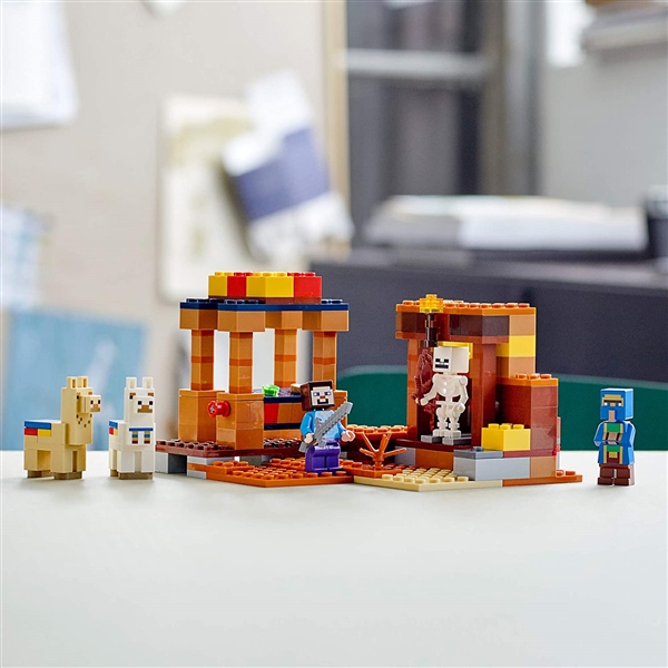 KIBTOY™ Minecraft The Trading Post  view 2