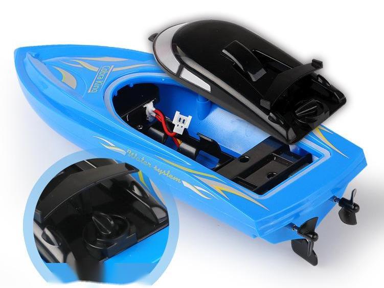 Kibtoy RC Jetboat and Crocodile Kibtoy RC Jetboat and Crocodile