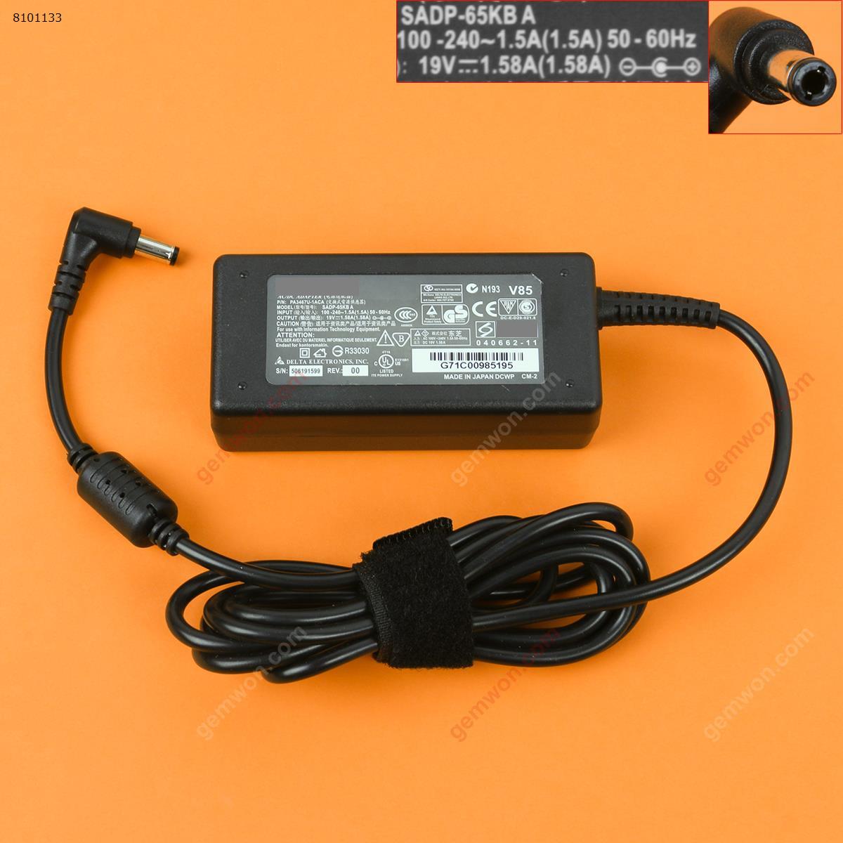 Picture of Toshiba 19V 1.58A Φ5.5x2.5mm( Quality : A+ )