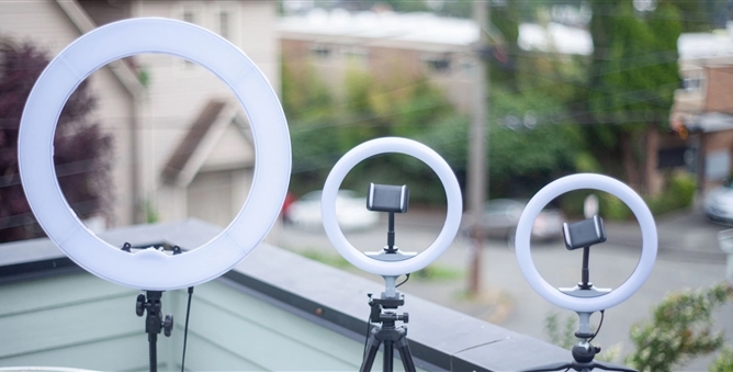 The best mirror with ring lights in 2023